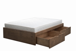 Kроватъ из дуба Raina