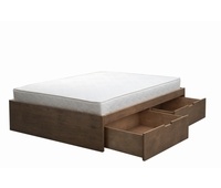 Kроватъ из дуба Raina